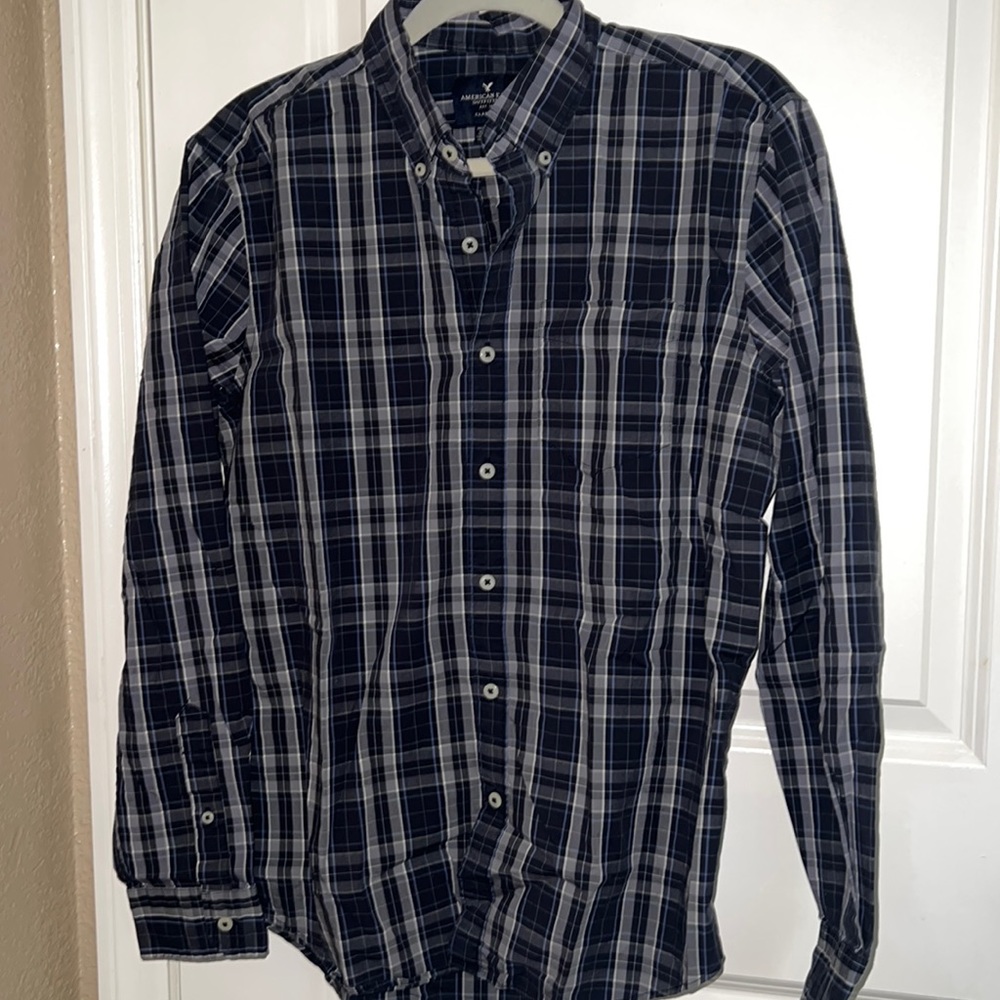 Aeo Black And Grey Pattern Button Down - image 6